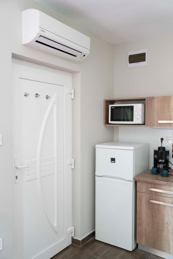 Tulipan Apartman Еґер Екстер'єр фото